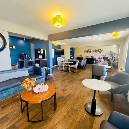 Deluxe Inn & Suites Junction City Esterno foto