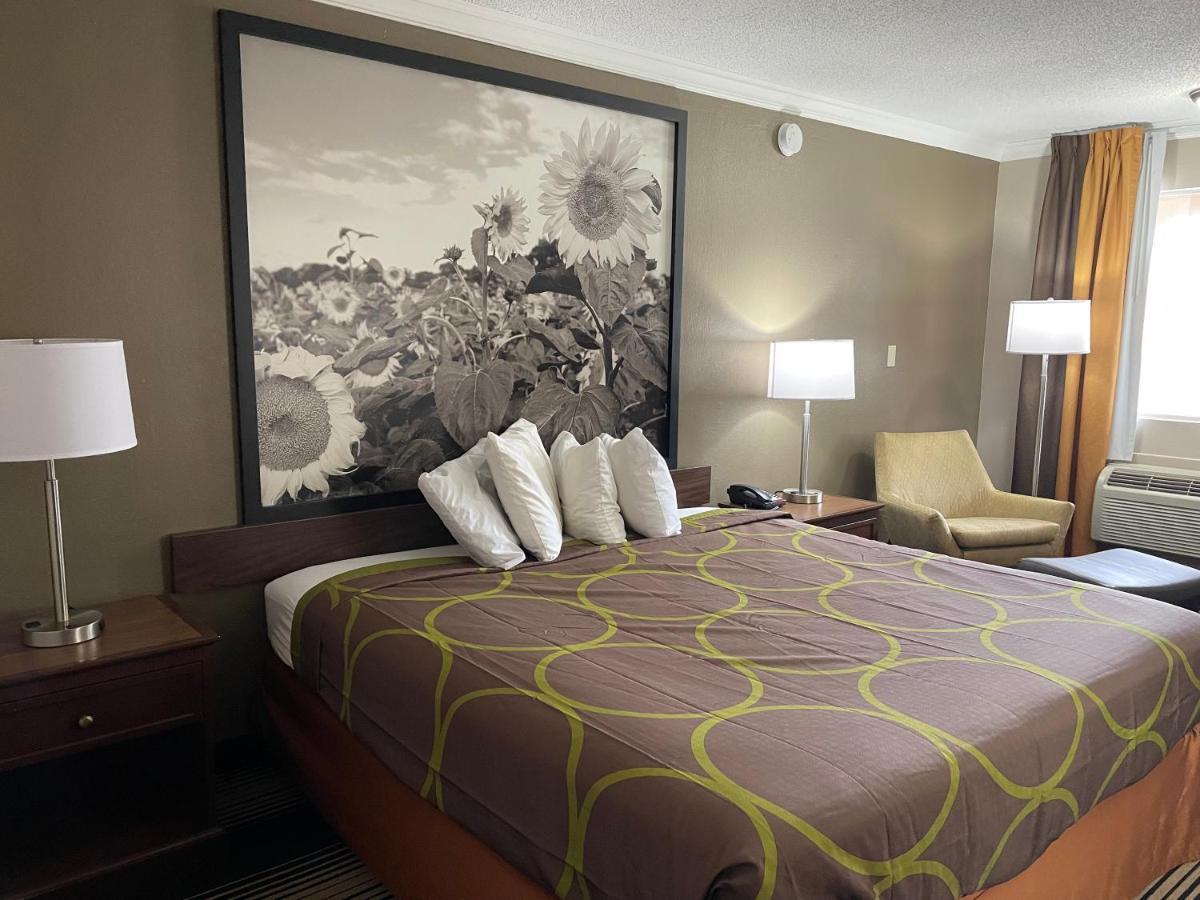 Deluxe Inn & Suites Junction City Esterno foto