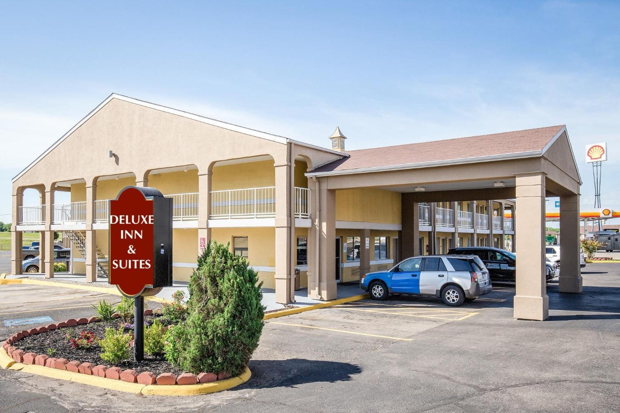 Deluxe Inn & Suites Junction City Esterno foto